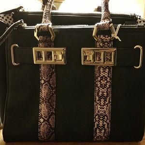 NWT GIANNI BINI HANDBAG